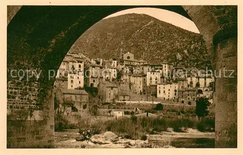 Roquebrun Perspective prise des Rives de l Orb Roquebrun