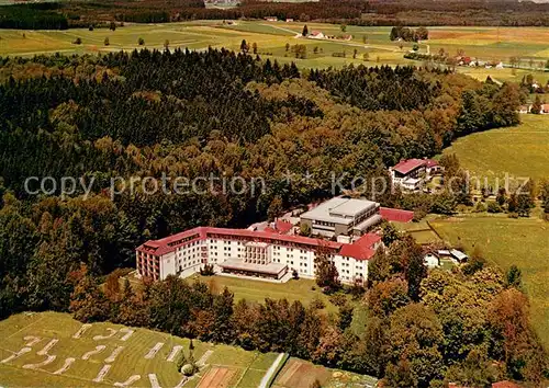 AK / Ansichtskarte Ottobeuren Kurklinik am Bannwald mit Kurmittelhaus Fliegeraufnahme Ottobeuren