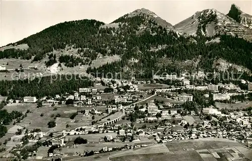 AK / Ansichtskarte Leysin et la Tour dAi vue aerienne Leysin