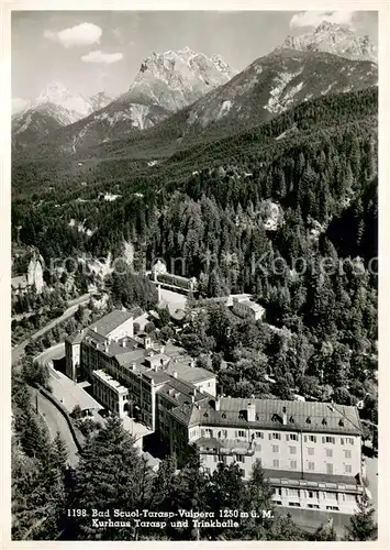 AK / Ansichtskarte Bad_Scuol Tarasp Vulpera Kurhaus Tarasp und Trinkhalle Alpenpanorama Bad_Scuol