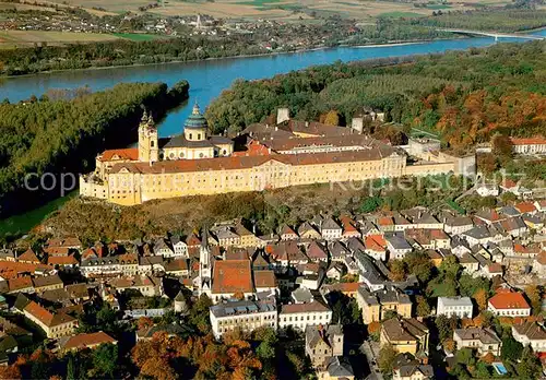 AK / Ansichtskarte Melk_Donau Stift Melk Fliegeraufnahme Melk_Donau