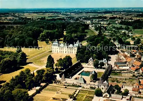 AK / Ansichtskarte Cheverny Chateau vue aerienne Cheverny