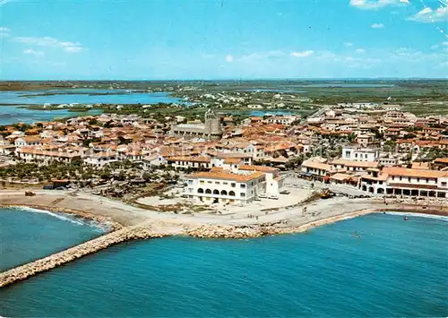 AK / Ansichtskarte Les_Saintes Maries de la Mer Vue aerienne Les