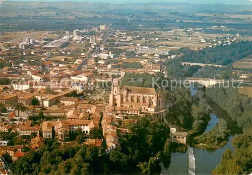 AK / Ansichtskarte Lavaur_Tarn Vue aerienne La Cathedrale St Alain et les Deux Ponts Lavaur Tarn