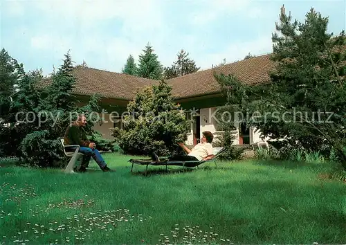 AK / Ansichtskarte Waldfrieden_Bernau Waldsiedlung Wandlitz ehemals Wohnhaus Ebert   Felfe Garten 