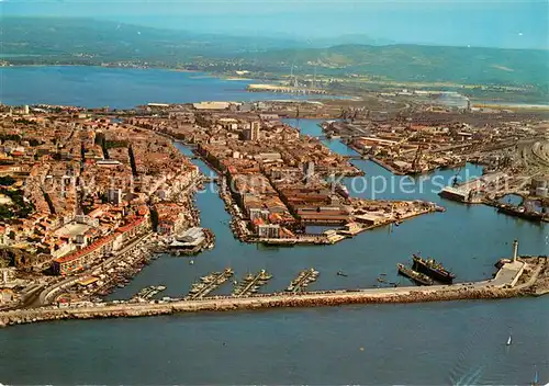 AK / Ansichtskarte Sete_Cette Vue aerienne sur la Ville et ses Canaux 