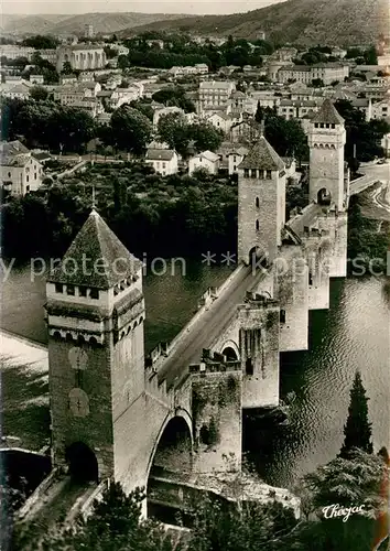 AK / Ansichtskarte Cahors_en_Quercy Le Pont Valentre Vue aerienne Cahors_en_Quercy