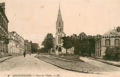 AK / Ansichtskarte Coulommiers Place de l Eglise Coulommiers