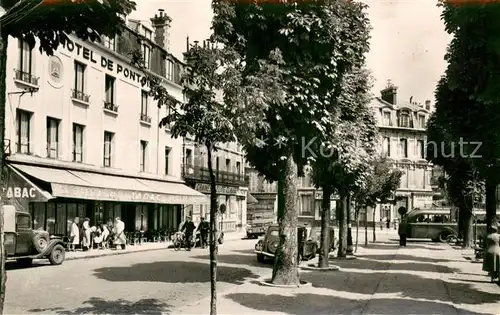 AK / Ansichtskarte Pontoise les Noyon Place de la Gare Pontoise les Noyon