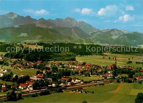 AK / Ansichtskarte uebersee_Chiemsee Fliegeraufnahme mit Kampenwand 