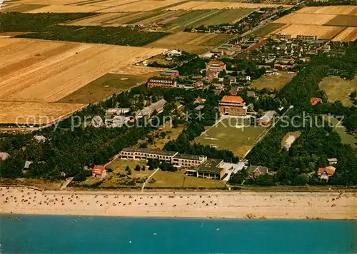 AK / Ansichtskarte Wyk_Foehr Suedstrand Fliegeraufnahme Foehr