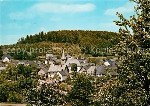 Eschenburg Ortsansicht mit Kirche Eschenburg