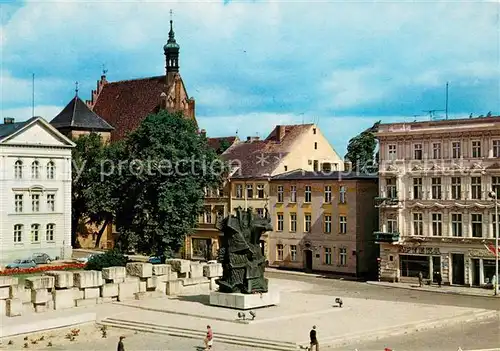 Bydgoszcz_Pommern Fragment Starego Rynku z pomnikiem Walki Franciszek Masiak Bydgoszcz Pommern