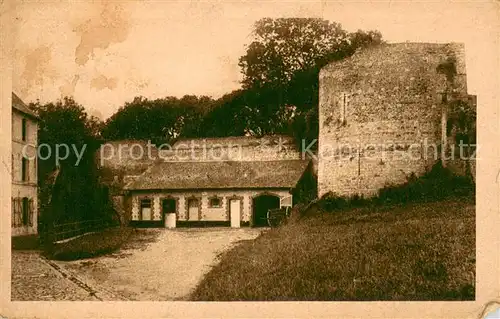 AK / Ansichtskarte Montreuil_sur_Mer Cour interieure de la Citadelle Montreuil_sur_Mer