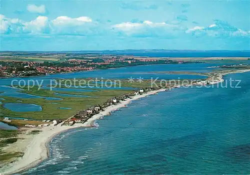 AK / Ansichtskarte Heiligenhafen_Ostseebad Fliegeraufnahme mit Moeveninsel Heiligenhafen_Ostseebad