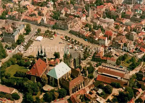 AK / Ansichtskarte Erfurt Fliegeraufnahme Domplatz Mariendom Pfarrkirche Erfurt