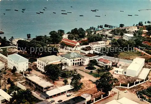 AK / Ansichtskarte Libreville Vue aerienne Palais du Gouvernement Libreville