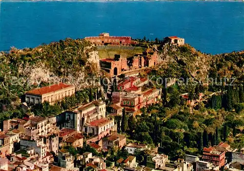 AK / Ansichtskarte Taormina_Sizilien Fliegeraufnahme mit Griechischem Theater Taormina Sizilien
