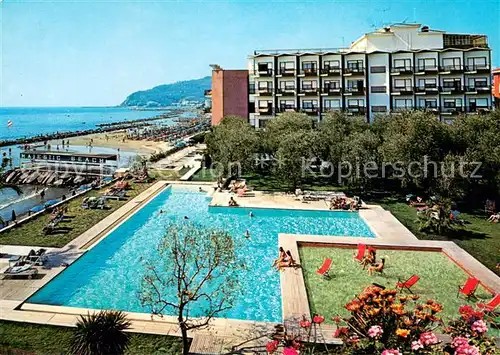 AK / Ansichtskarte Diano_Marina Grand Hotel Diana Majestic Piscine Diano Marina