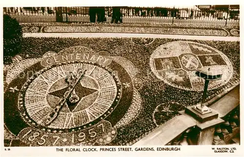 AK / Ansichtskarte Edinburgh_Scotland Floral Clock Princes Street Gardens 