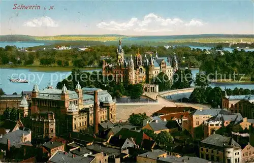 AK / Ansichtskarte Schwerin__Mecklenburg Stadtpanorama mit Schloss 