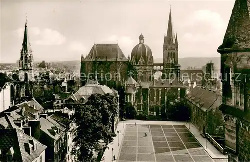 AK / Ansichtskarte Aachen Dom mit Katschhof Aachen