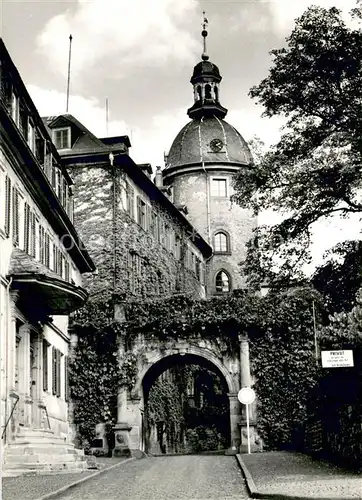 AK / Ansichtskarte Laubach_Hessen Motiv Altstadt Torbogen Kirche Laubach Hessen