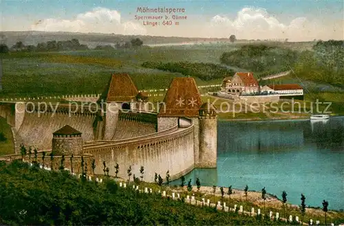 AK / Ansichtskarte Guenne_Moehnesee Sparrmauer mit Hotel Seehof Guenne Moehnesee