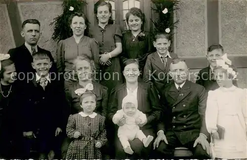 AK / Ansichtskarte Eicherscheid_Monschau Familienfoto Eicherscheid Monschau