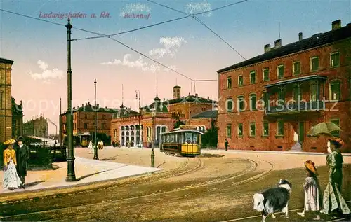 AK / Ansichtskarte Ludwigshafen_Rhein Bahnhof Strassenbahn Ludwigshafen Rhein