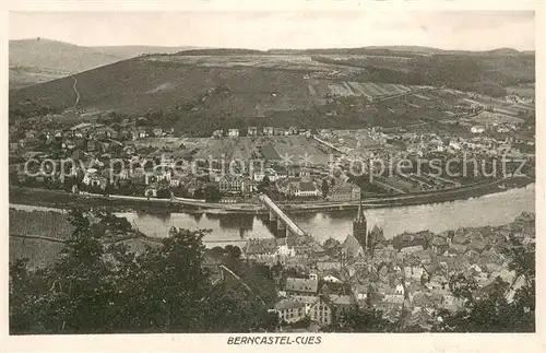 AK / Ansichtskarte Bernkastel Kues Totalansicht Fluss Bernkastel Kues