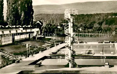 AK / Ansichtskarte Wiesbaden Freibad Kleinfeldchen Wiesbaden