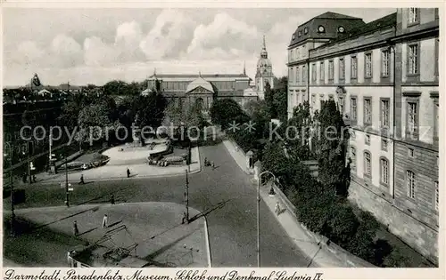 AK / Ansichtskarte Darmstadt Paradeplatz Museum Schloss Denkmal Ludwig IV Darmstadt