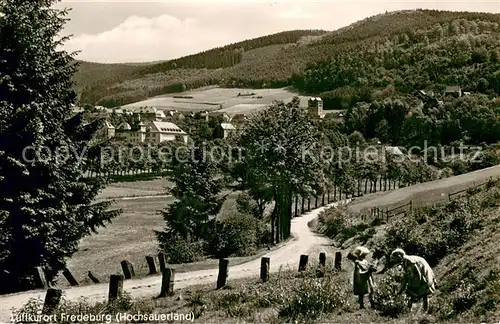 AK / Ansichtskarte Fredeburg_Schmallenberg Panorama Luftkurort Fredeburg_Schmallenberg