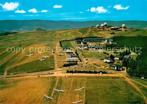 AK / Ansichtskarte Wasserkuppe_Rhoen Berg der Segelflieger Fliegeraufnahme Wasserkuppe Rhoen