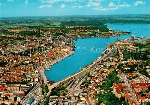 AK / Ansichtskarte Flensburg Blick auf Stadt und Foerde Flensburg