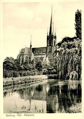 AK / Ansichtskarte Bedburg_Erft Partie an der Erft Kirche Bedburg Erft