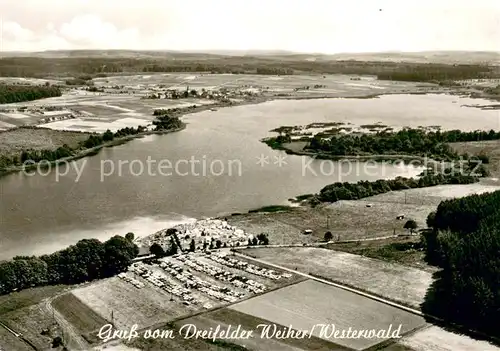 AK / Ansichtskarte Schmidthahn Fliegeraufnahme mit Haus am See Campingplatz Dreifelder Weiher Schmidthahn