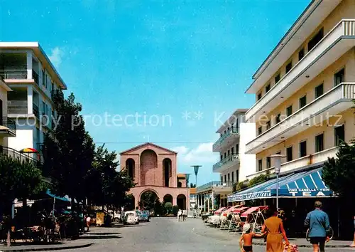 AK / Ansichtskarte Lido_di_Jesolo Piazza Trenta Chiesa Sacro Cuore di Gesu Lido_di_Jesolo