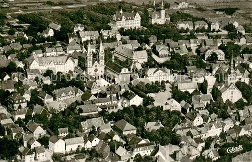 AK / Ansichtskarte Werl_Westfalen Fliegeraufnahme Teilansicht mit Wallfahrts Basilika und Exerzitienhaus Werl_Westfalen