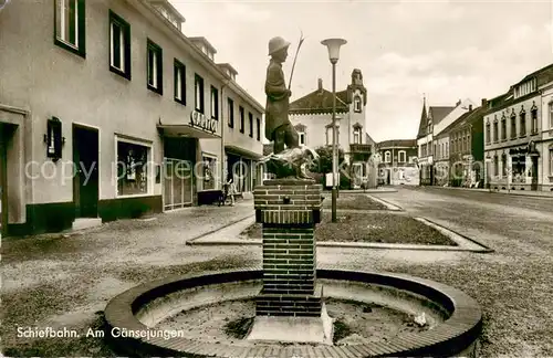 AK / Ansichtskarte Schiefbahn Capitol Kino Hochstrasse Denkmal Am Gaensejungen Schiefbahn