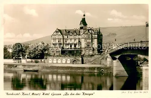 AK / Ansichtskarte Bernkastel Kues Hotel Gassen Zu den 3 Koenigen mit Mosel  Bernkastel Kues