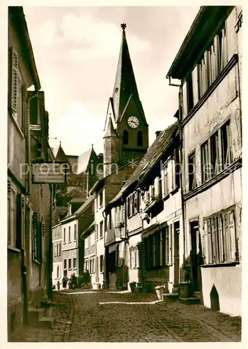 AK / Ansichtskarte Friedberg_Hessen Augustinergasse mit Stadtkirche Schneiderei  Friedberg Hessen