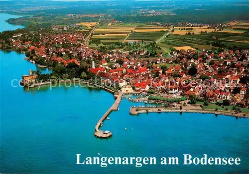 AK / Ansichtskarte Langenargen_Bodensee Ortsmitte mit Hafen und Landesteg Langenargen Bodensee