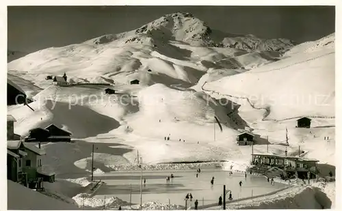 AK / Ansichtskarte Inner_Arosa Eisbahn mit Weisshorn Inner Arosa