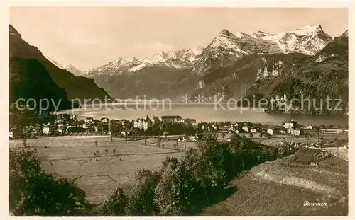 AK / Ansichtskarte Brunnen_SZ Panorama Vierwaldstaettersee Alpen Brunnen_SZ