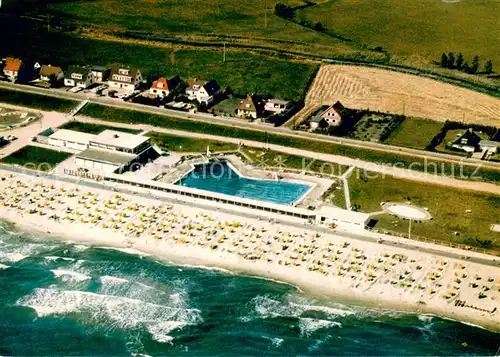 AK / Ansichtskarte Dahme_Ostseebad_Holstein Fliegeraufnahme Strand mit Meerwasser Schwimmbad 