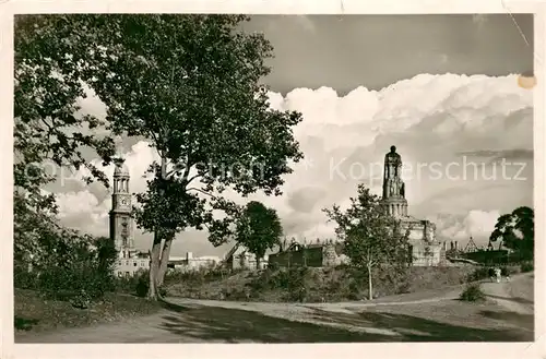 AK / Ansichtskarte St_Pauli Michaeliskirche und Bismarckdenkmal St_Pauli