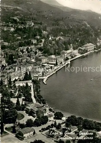 AK / Ansichtskarte Gardone_Lago_di_Garda Panorama dall aereo Gardasee Gardone_Lago_di_Garda