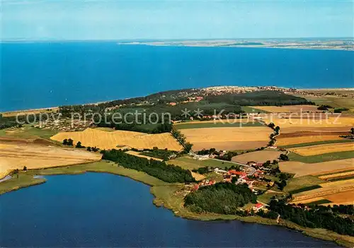 AK / Ansichtskarte Hohwacht_Ostseebad Hassberg Fliegeraufnahme Hohwacht_Ostseebad